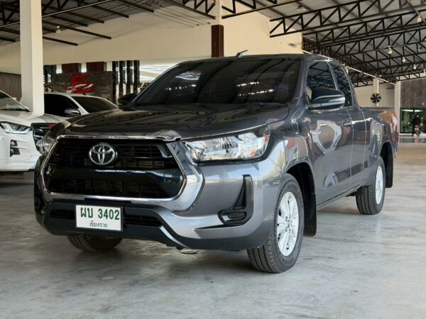 TOYOTA HILUX REVO SMART CAB Z-EDITION 2.4 ENTRY/ AUTO ปี 2022 จดทะเบียน 2566