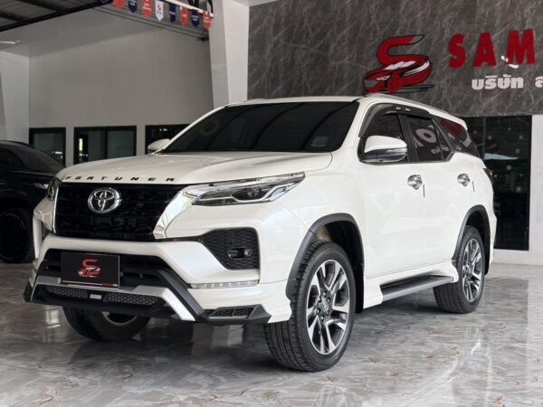 TOYOTA FORTUNER MNC 2020 จดทะเบียน 2021 2.4 V / AUTO
