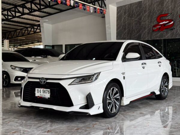 TOYOTA YARIS ATIV 1.2 SPORT CVT / AUTO ปี 2022 / 2565