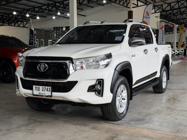 TOYOTA HILUX REVO CAB PRERUNNER DOUBLE CAB 2.4J+ / MT ปี 2019 / 2562