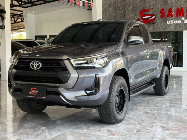 TOYOTA HILUX REVO PRERUNNER CAB 2.4 MID / AUTO ปี 2020 /2563
