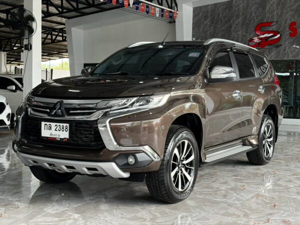MITSUBISHI PAJERO SPORT 2.4 GT PREMIUM 4WD AUTO ปี2016 จดทะเบียน 2560