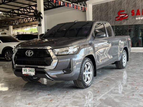 TOYOTA HILUX REVO SMART CAB Z-EDITION 2.4 ENTRY / AUTO ปี 2022 จดทะเบียน 2566